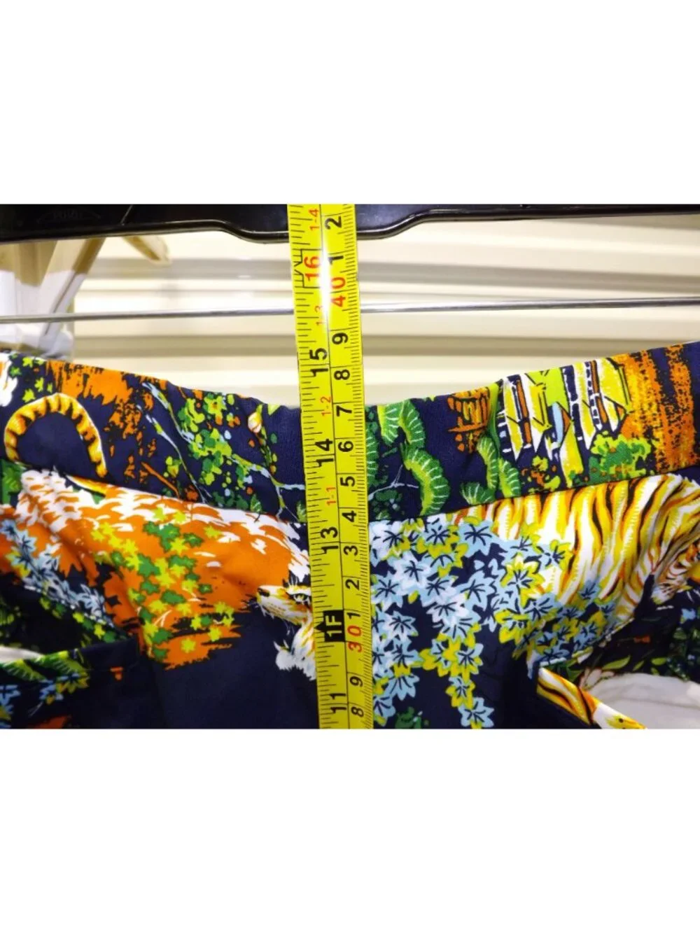 Ralph Lauren RLX Mens Tiger Floral Polo Golf Shorts Size 40 Polyester Multicolor